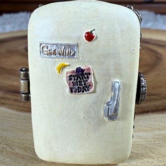 Vintage Boyds Bears Granny's Icebox with Frosty McNibble Treasure Box - Picture 5 of 14